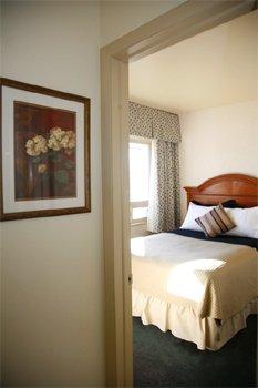 Red Arrow Inn & Suites, A Travelodge By Wyndham Montrose Ngoại thất bức ảnh