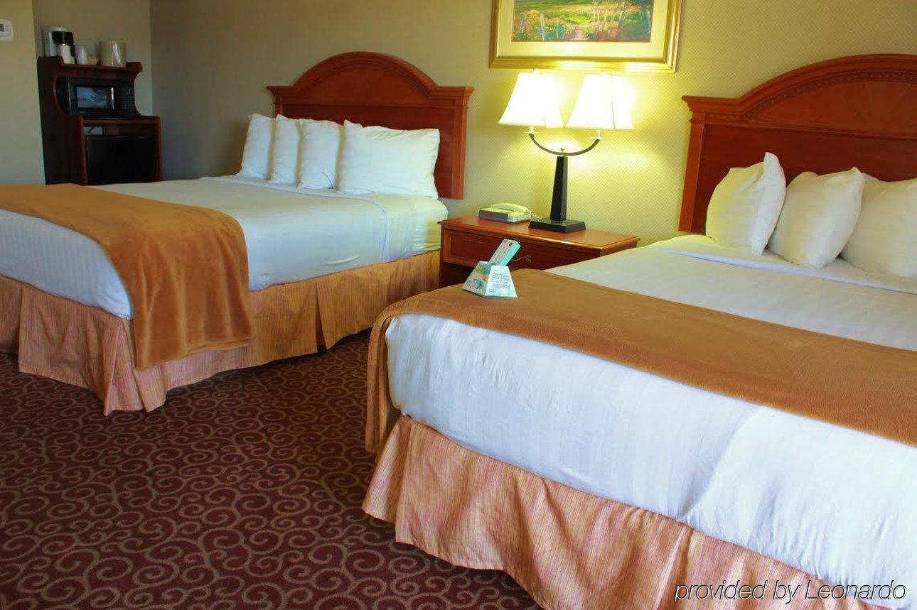 Red Arrow Inn & Suites, A Travelodge By Wyndham Montrose Ngoại thất bức ảnh